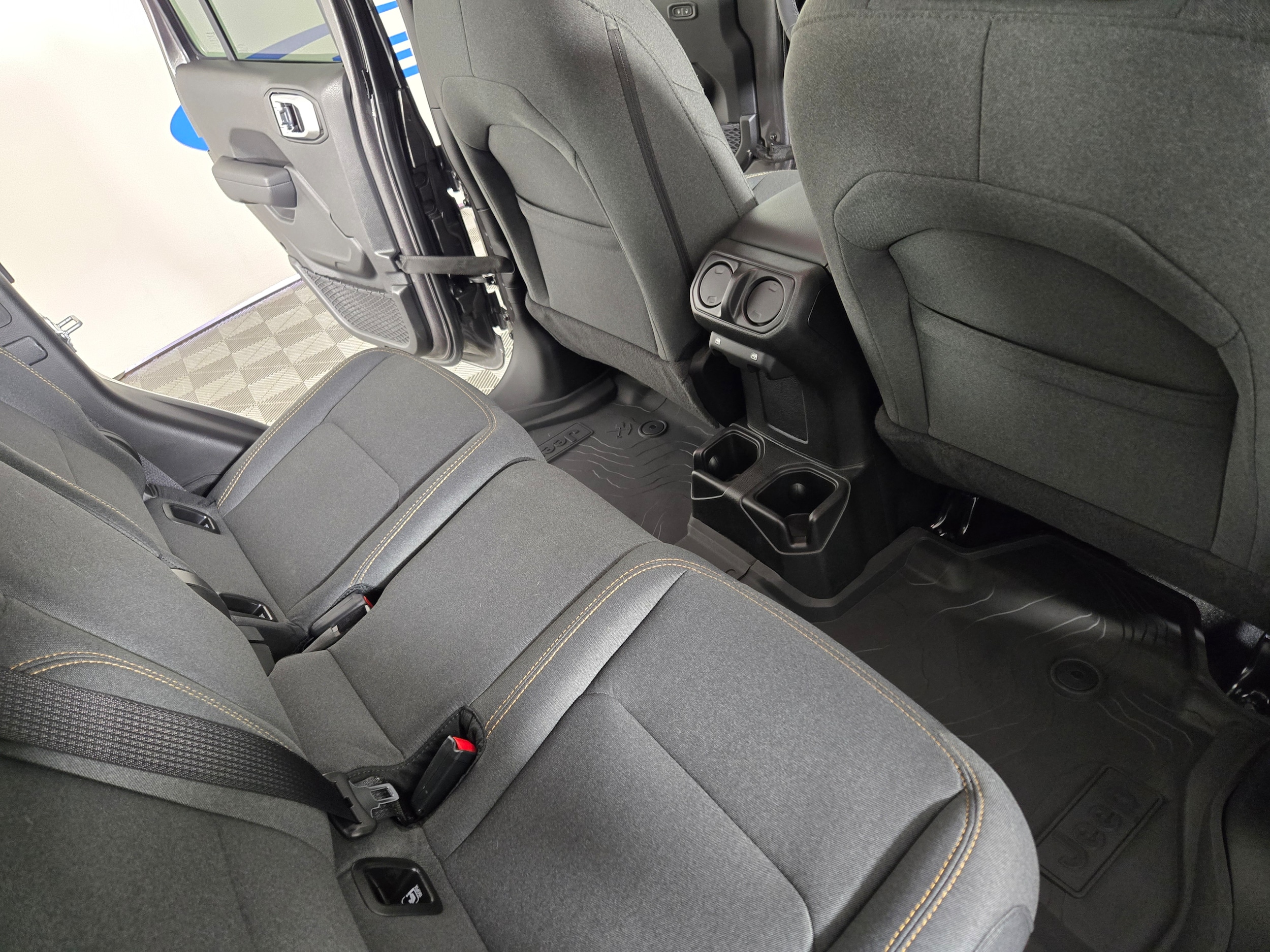 New 2025 Granite Crystal Jeep Sport image 11