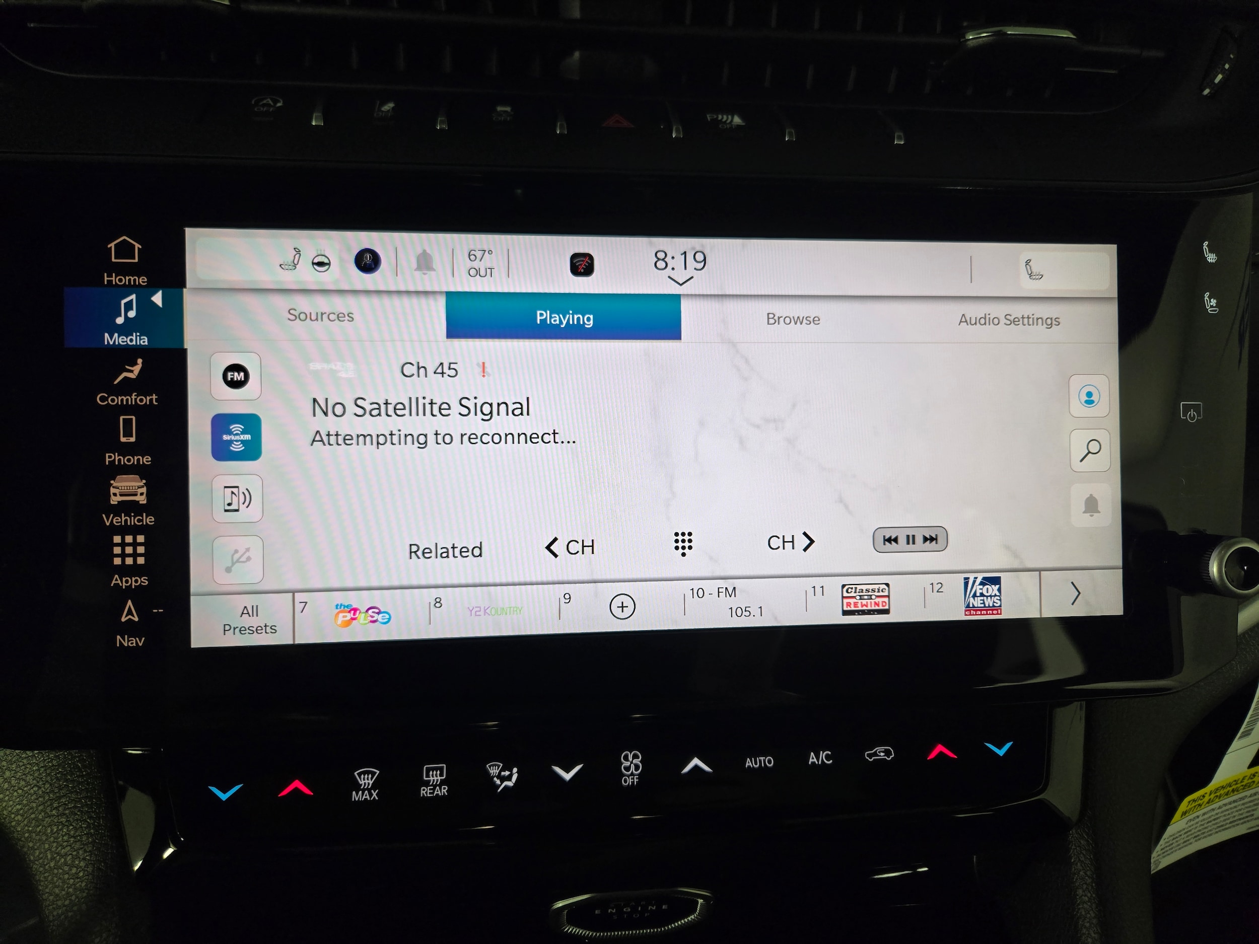 New 2026 Diamond Black Crystal Pearlcoat Jeep Limited image 25