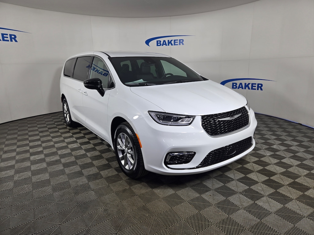 New 2026 Chrysler Pacifica Select Passenger Van