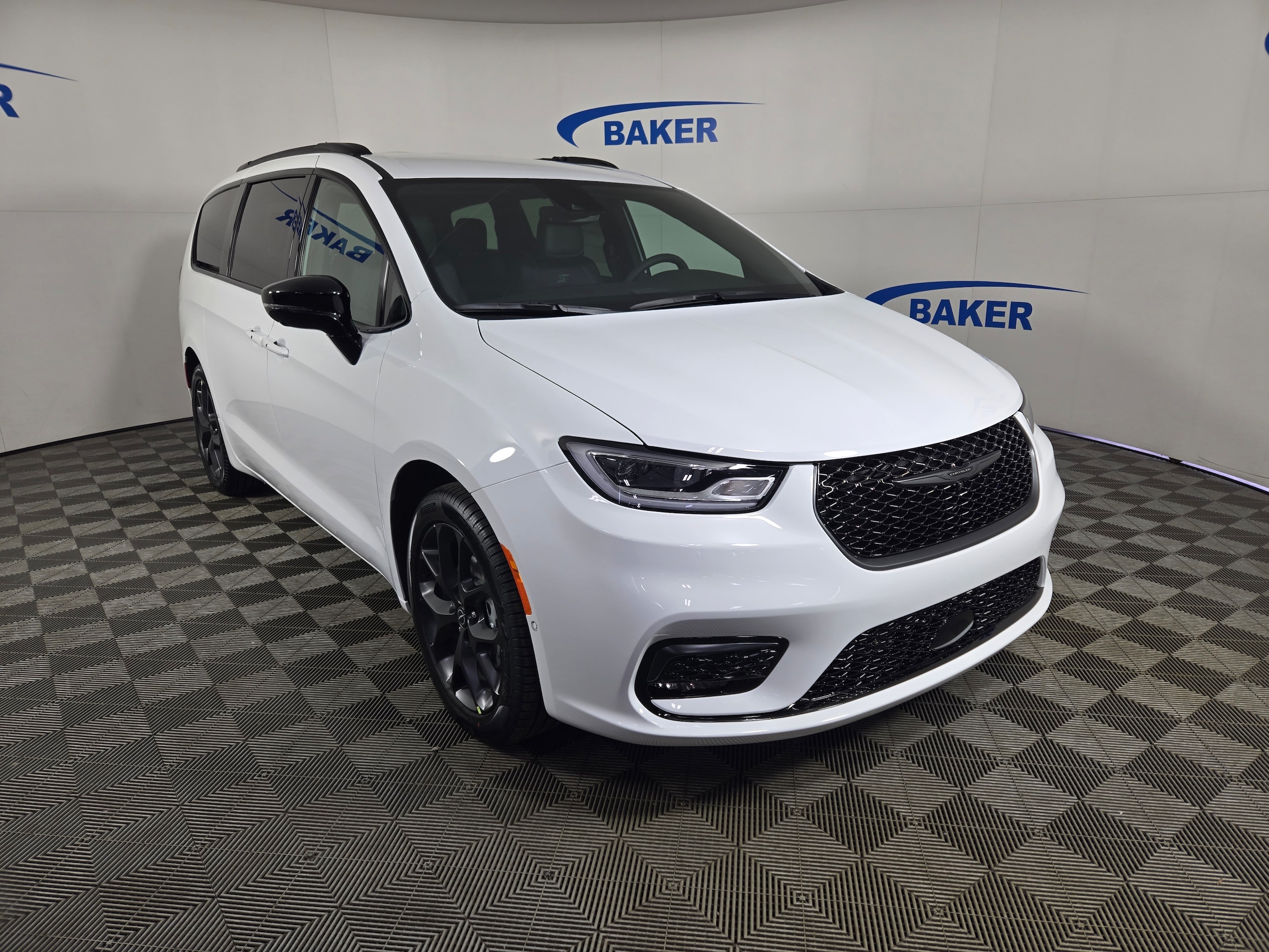 New 2026 Chrysler Pacifica Image