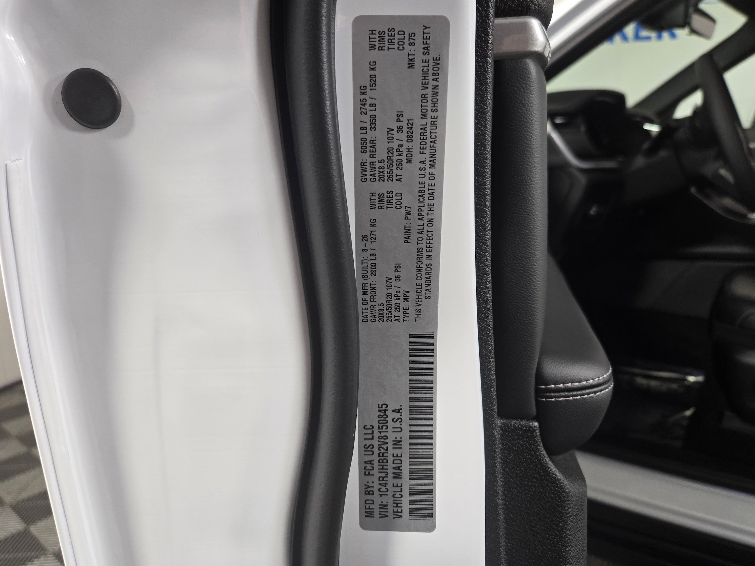 New 2027 Bright White Jeep Limited image 38