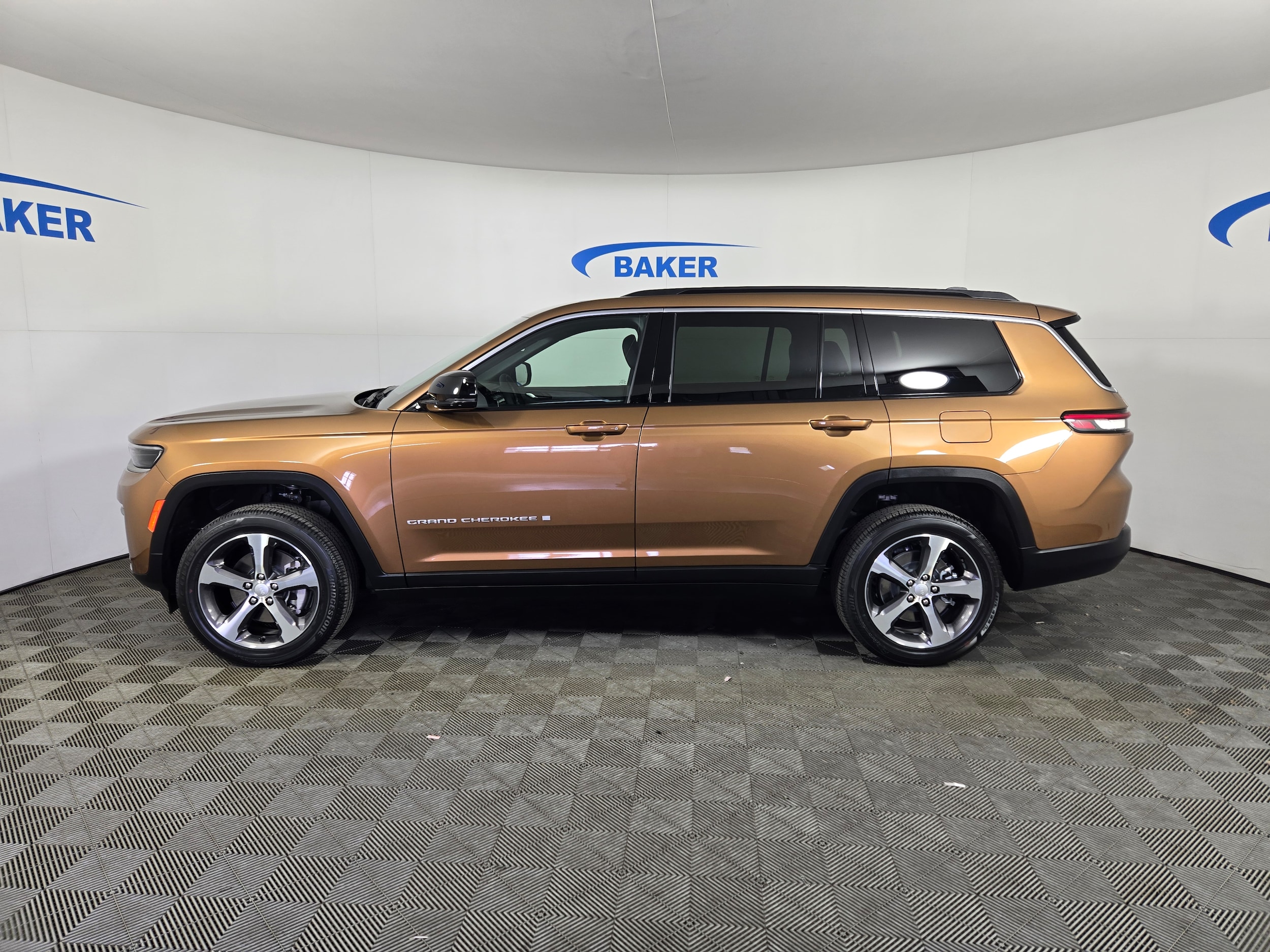 New 2026 Copper Shino Jeep Limited image 4