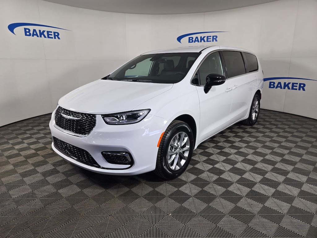 New 2026 Chrysler Pacifica Select Passenger Van