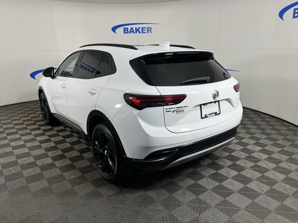 Used 2023 Summit White Buick Essence image 7