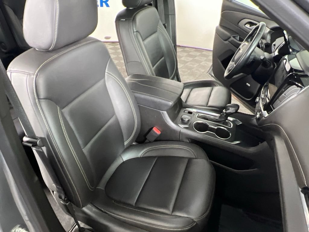 Used 2023 Sterling Gray Chevrolet LT Leather image 11