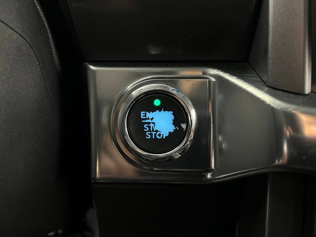 Used 2021 Agate Black Ford  image 29