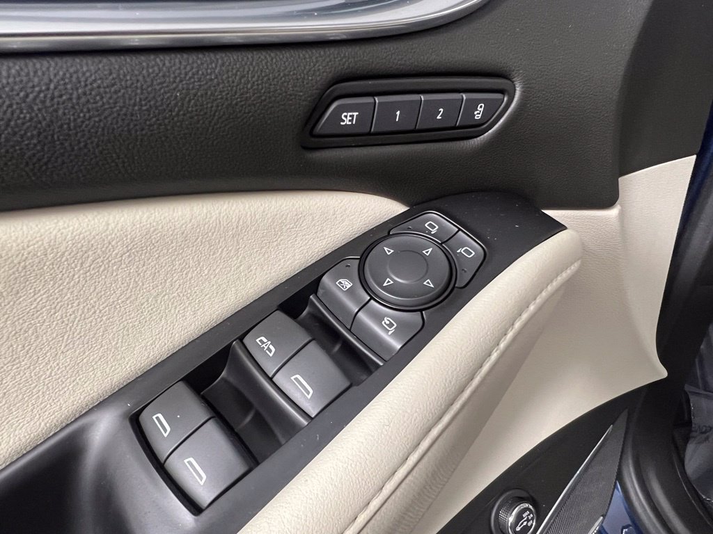Used 2023 Emperor Blue Buick Premium image 20