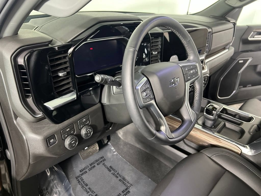 Used 2026 Black Chevrolet RST image 18