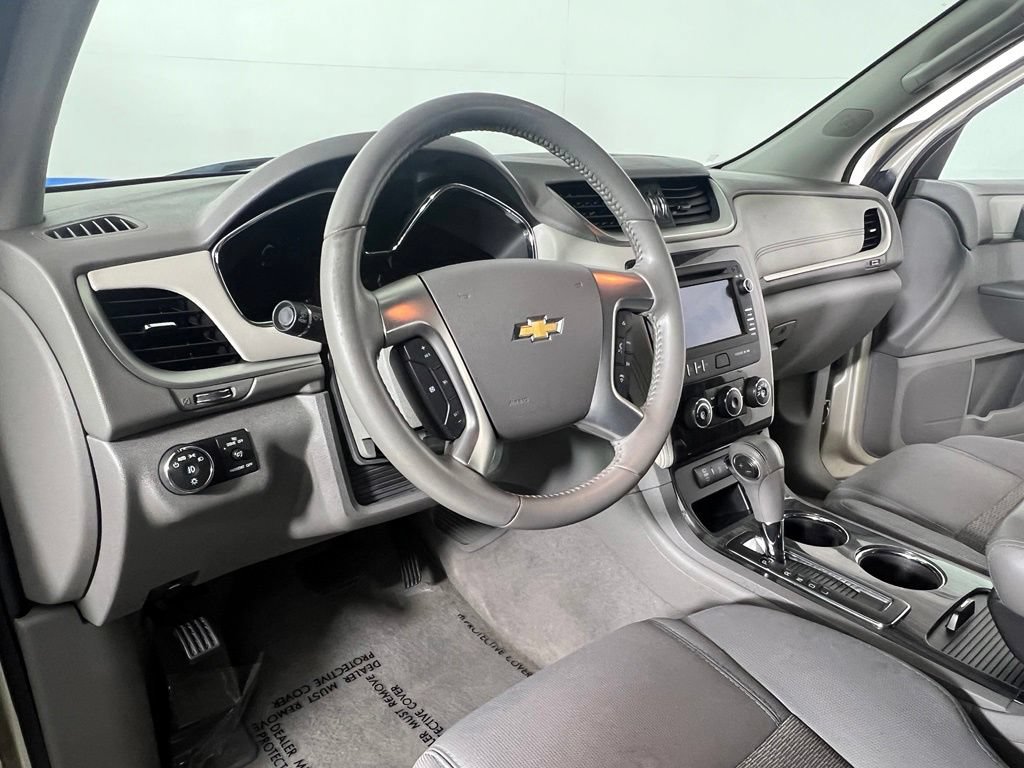 Used 2013 Champagne Silver Chevrolet 1LT image 20