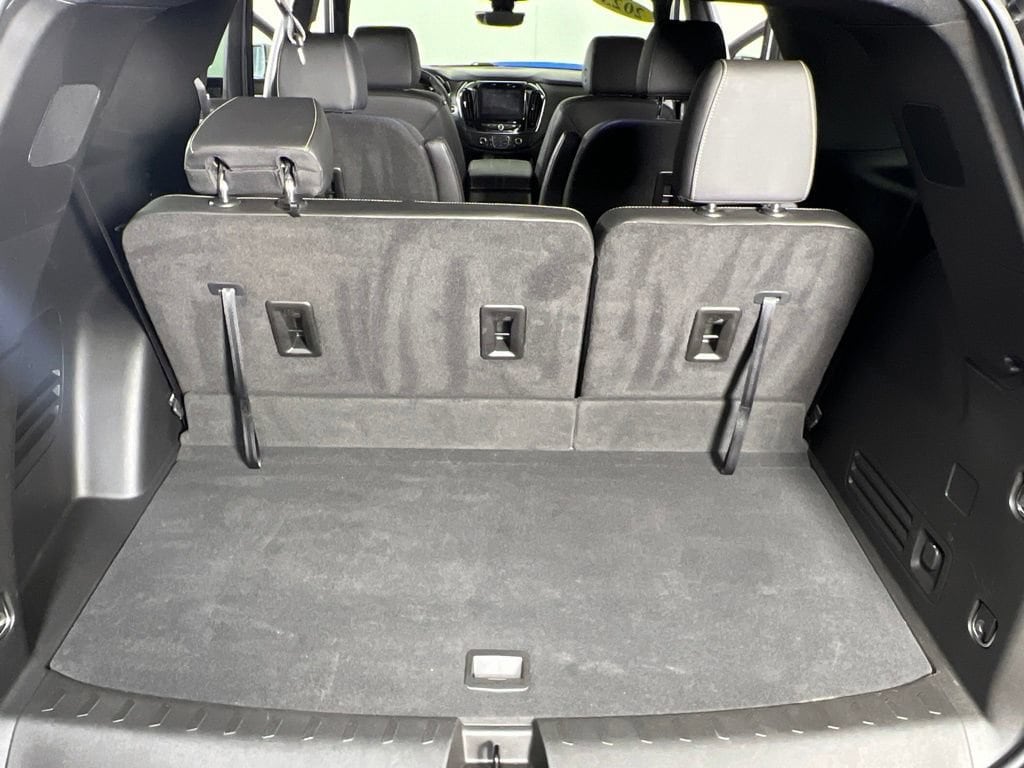 Used 2023 Sterling Gray Chevrolet LT Leather image 14
