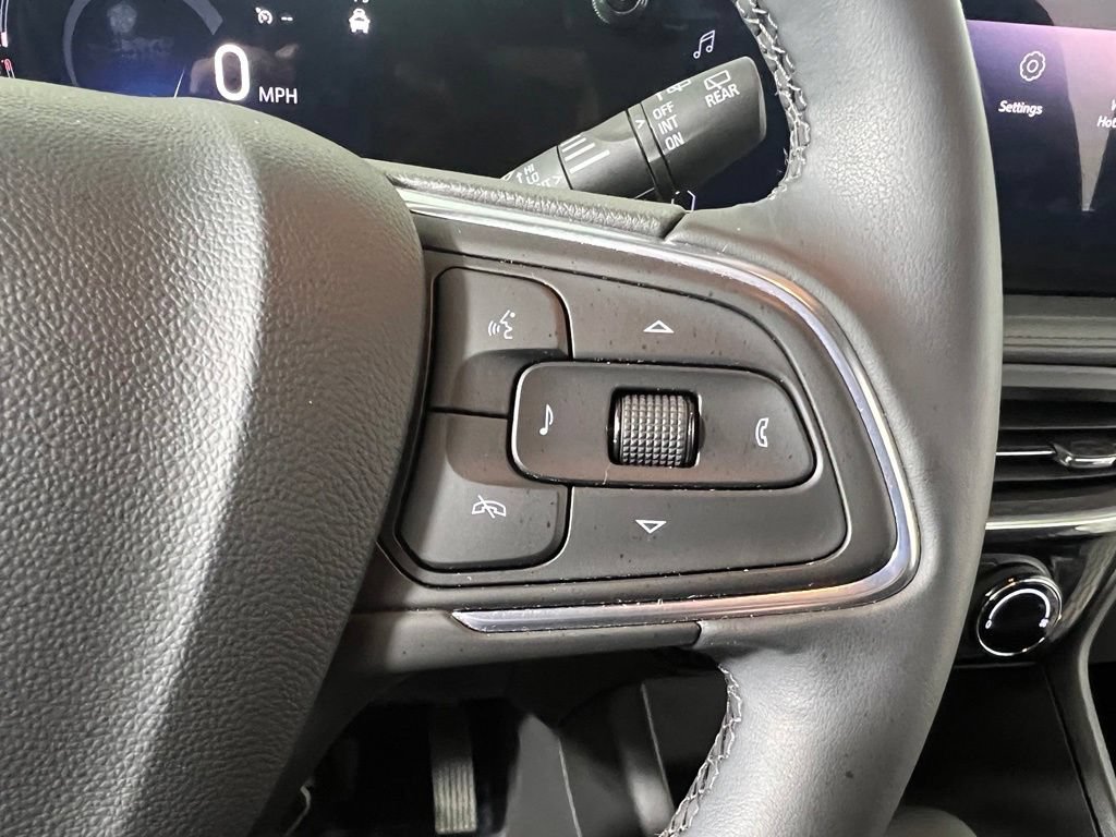 Used 2025 Ebony Twilight Buick Sport Touring image 23
