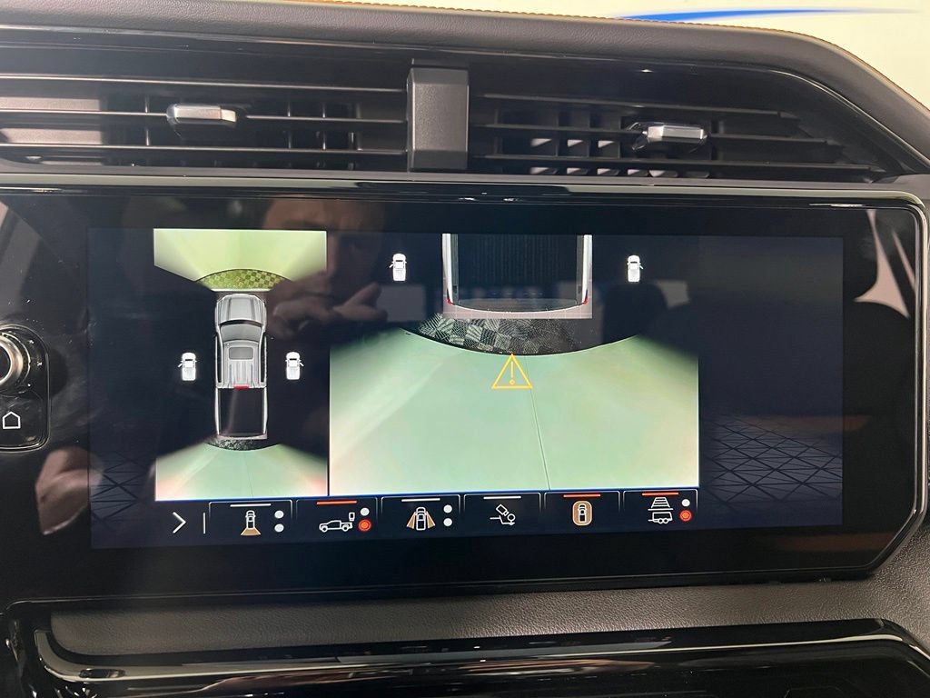 Used 2025 Sterling GMC AT4 image 29
