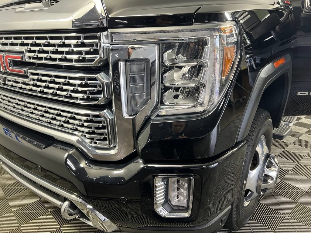 Used 2021 Onyx Black GMC Denali image 40