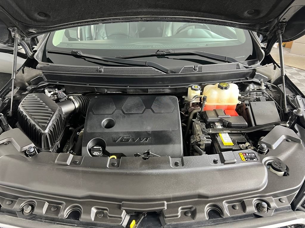 Used 2019 Ebony Twilight Buick Avenir image 36