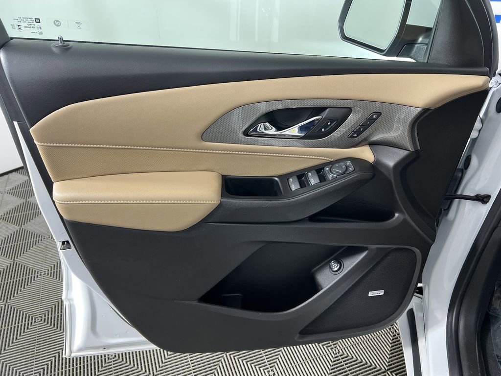 Used 2023 Summit White Chevrolet Premier image 24