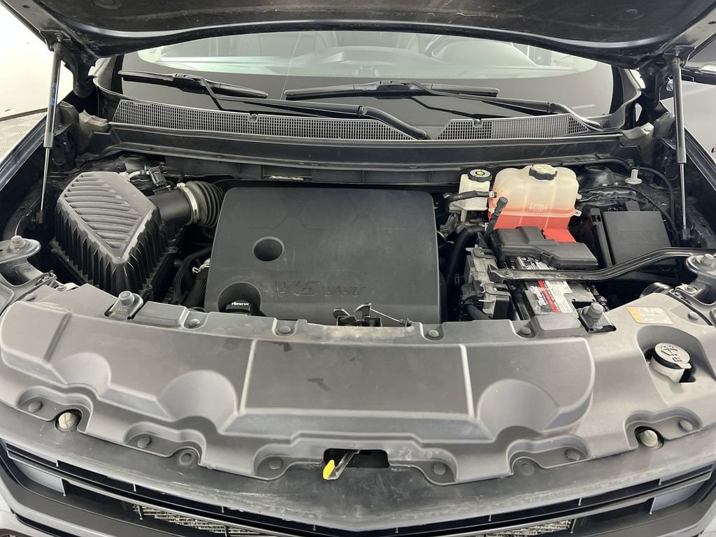 Used 2020 Graphite Chevrolet Premier image 32