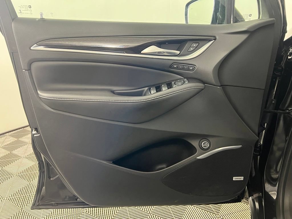 Used 2019 Ebony Twilight Buick Avenir image 19