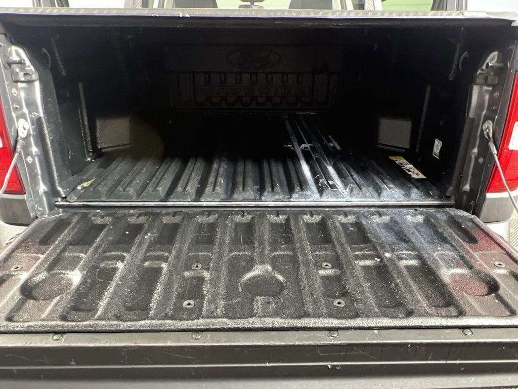 Used 2024 Carbonized Gray Metallic Ford XLT image 24