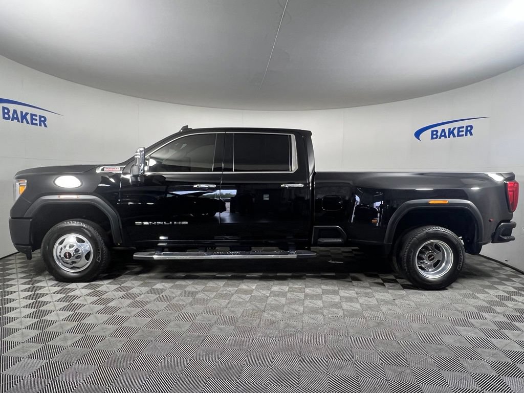 Used 2021 Onyx Black GMC Denali image 2