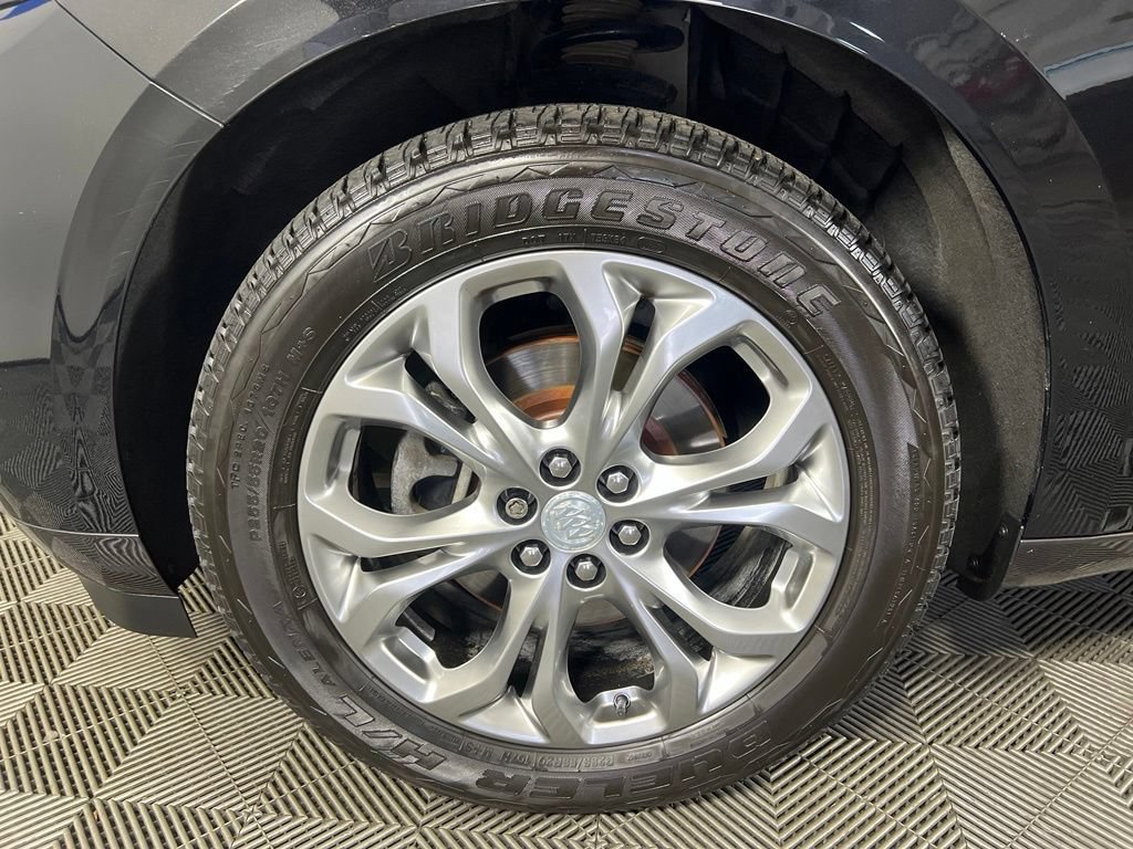 Used 2019 Ebony Twilight Buick Avenir image 38
