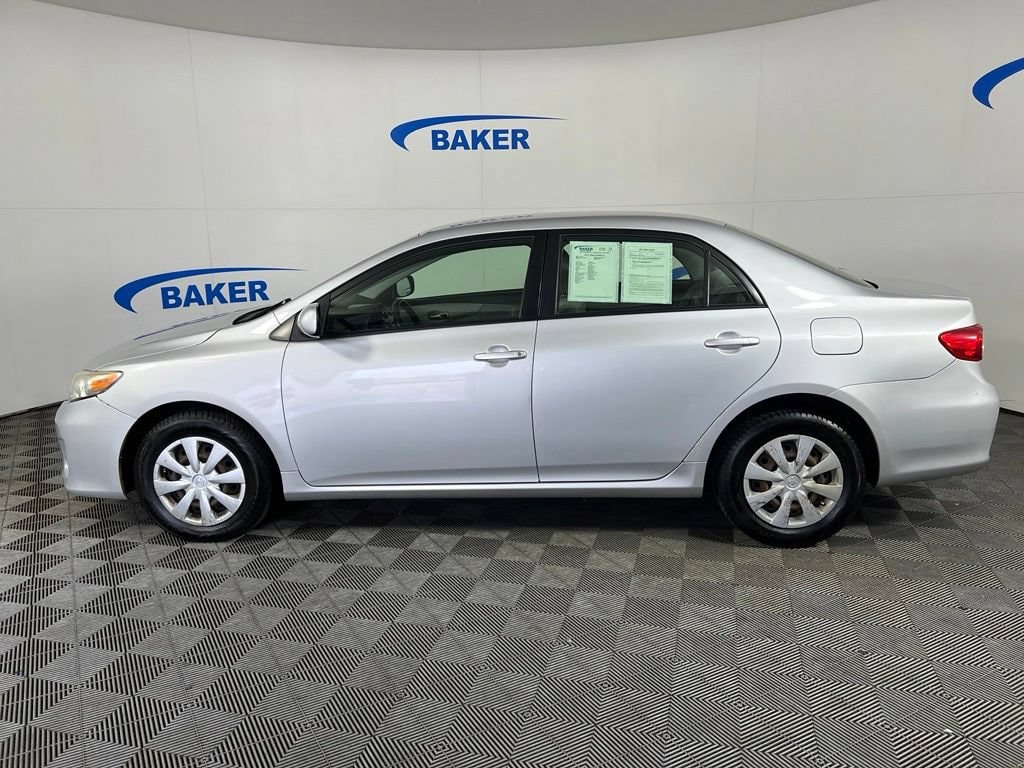 Used 2011 Toyota Corolla LE with VIN JTDBU4EE8BJ100966 for sale in Coopersville, MI