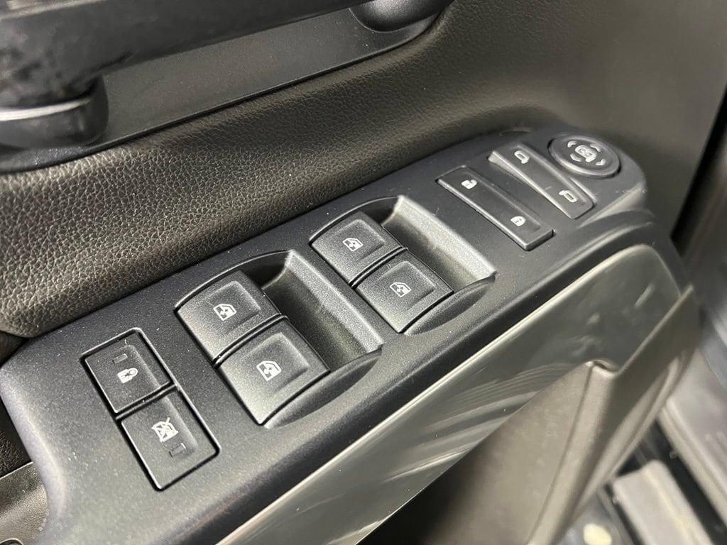 Used 2014 Black Chevrolet LT image 17
