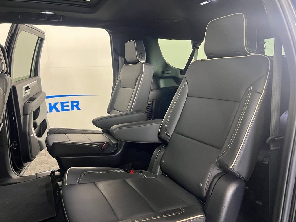 Used 2025 Black Chevrolet Premier image 16
