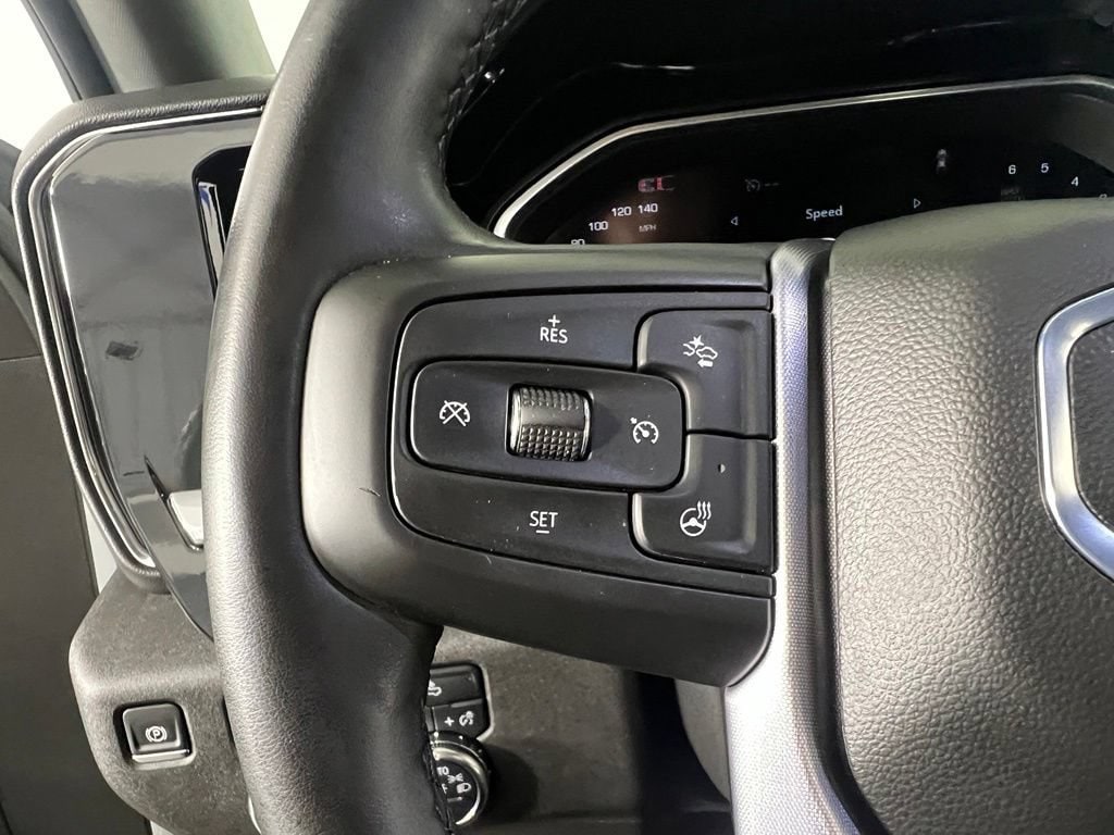 Used 2024 Summit White GMC Elevation w/3VL image 21
