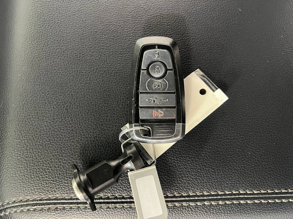 Used 2021 Agate Black Ford  image 36