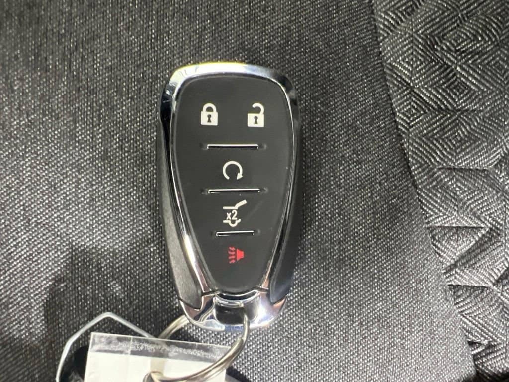 Used 2024 Mosaic Black Metallic Chevrolet LT w/1LT image 34