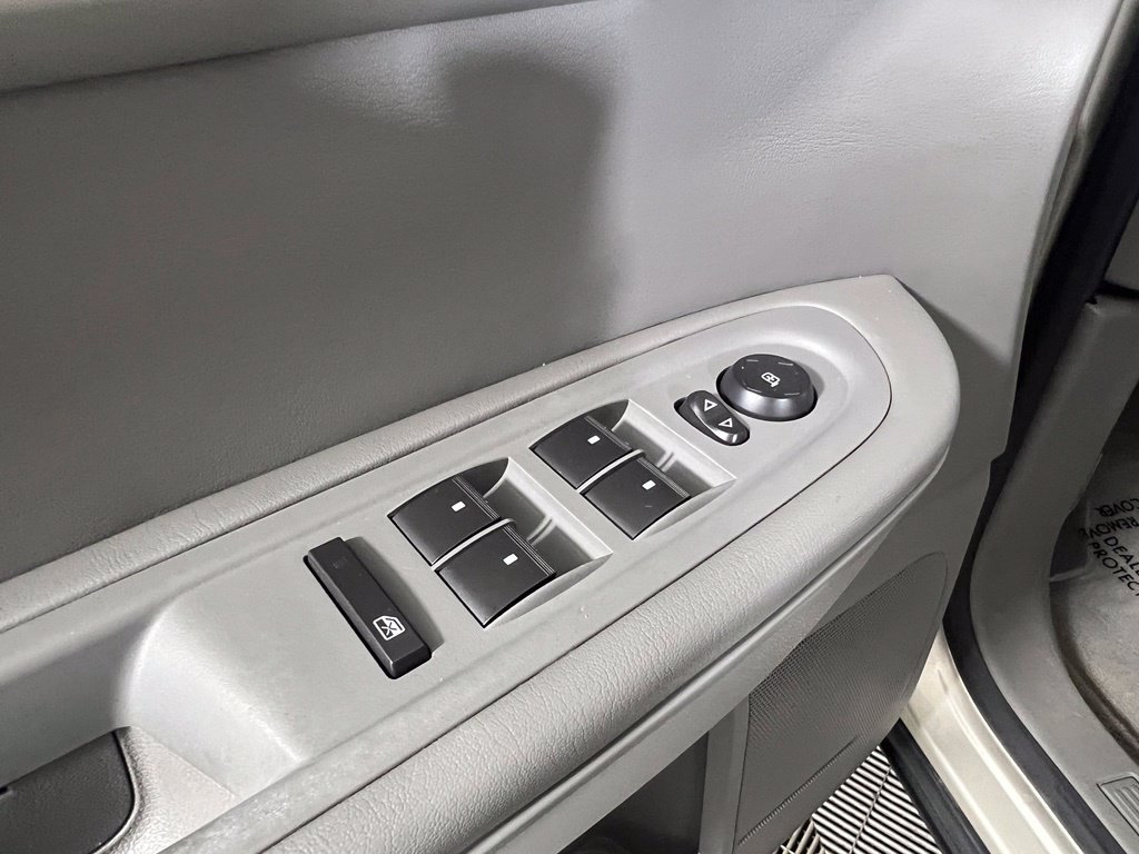 Used 2013 Champagne Silver Chevrolet 1LT image 19