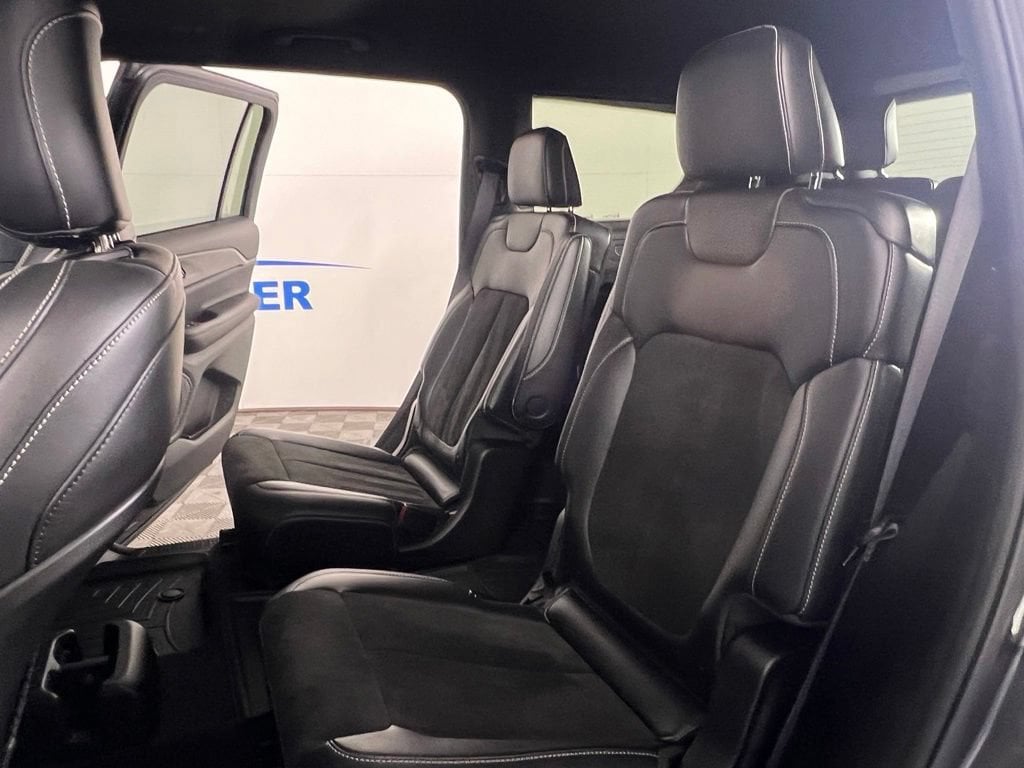 Used 2023 Baltic Gray Jeep L Laredo image 17
