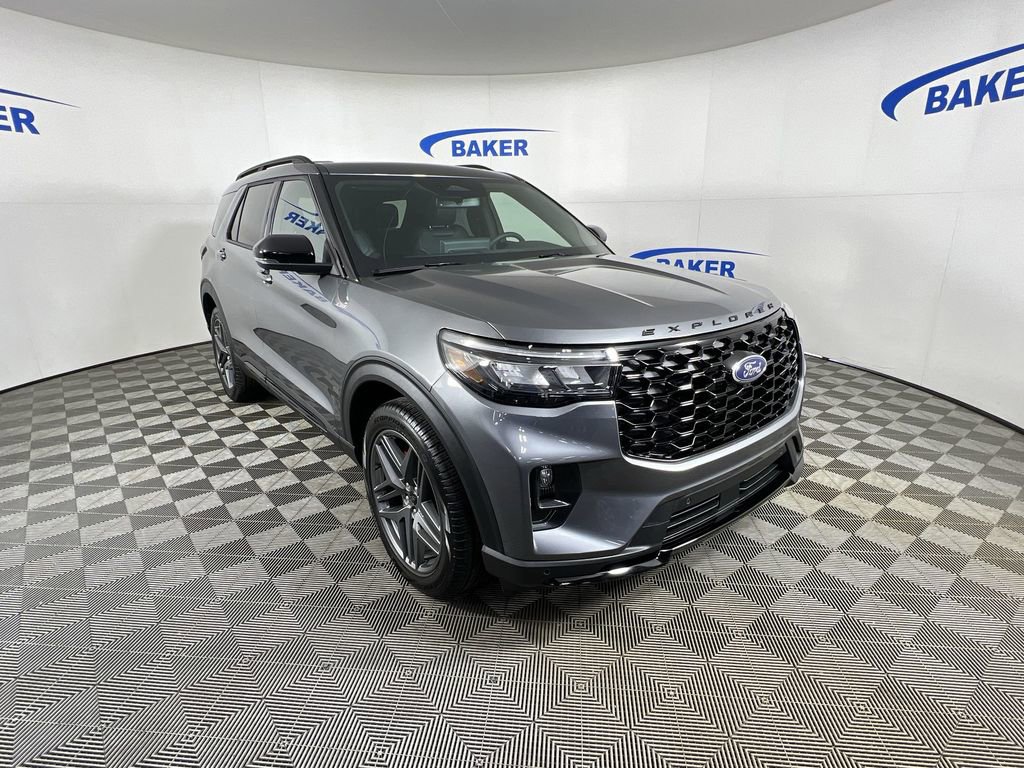 Used 2026 Gray Metallic Ford ST-Line image 2