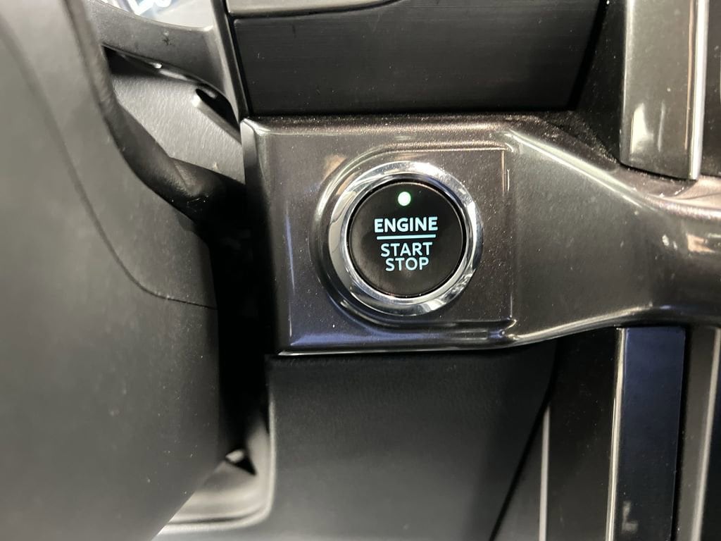 Used 2023 Agate Black Ford  image 18