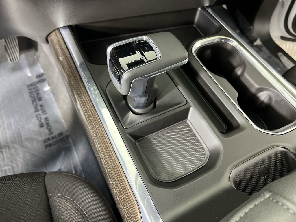 Used 2024 Summit White Chevrolet LT Trail Boss image 17