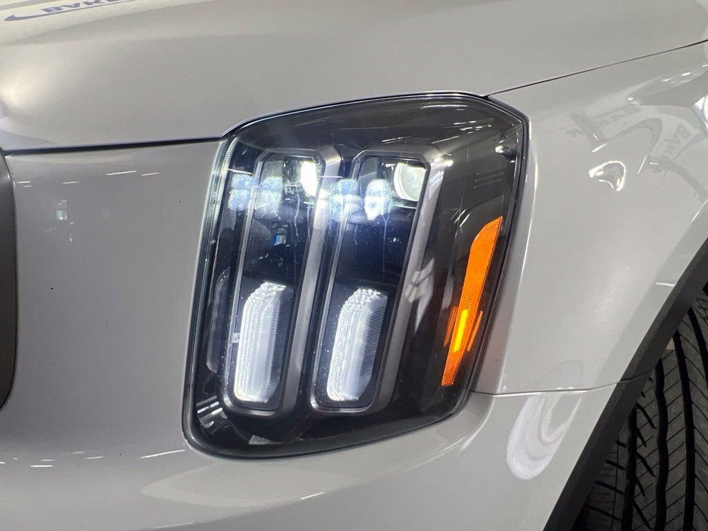 Used 2023 Wolf Gray Kia EX X-Line image 30