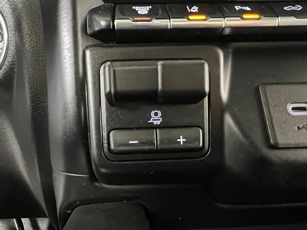 Used 2021 Onyx Black GMC Denali image 37