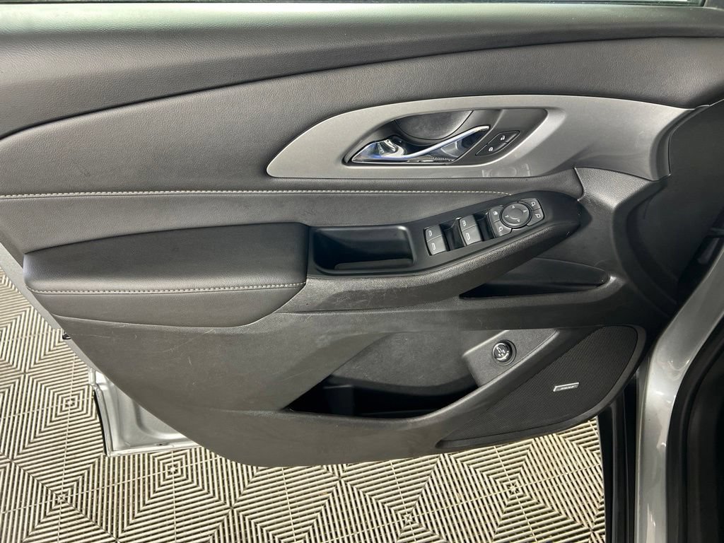 Used 2023 Sterling Gray Chevrolet LT Leather image 16
