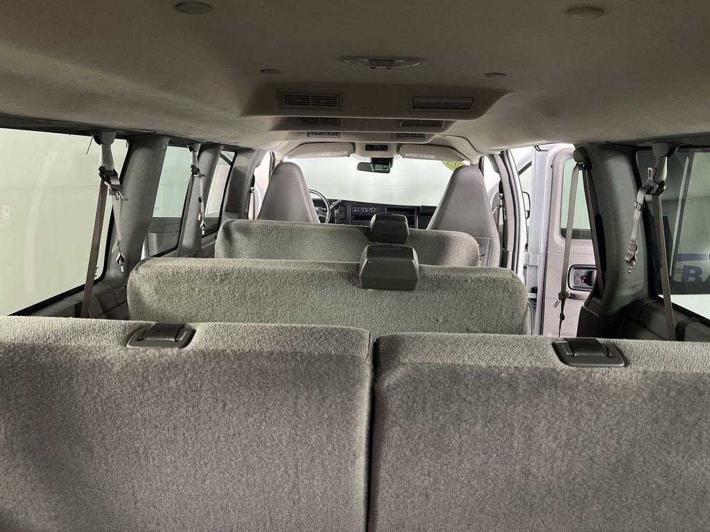 Used 2025 Summit White Chevrolet LT image 24