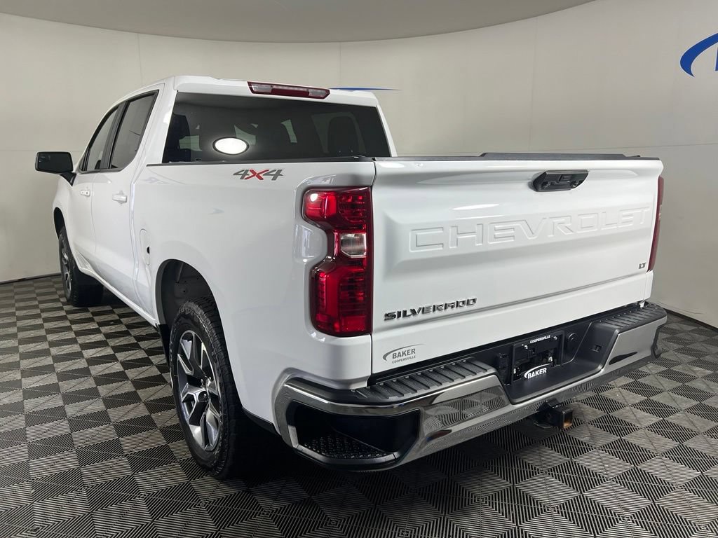 Used 2024 Summit White Chevrolet LT image 3