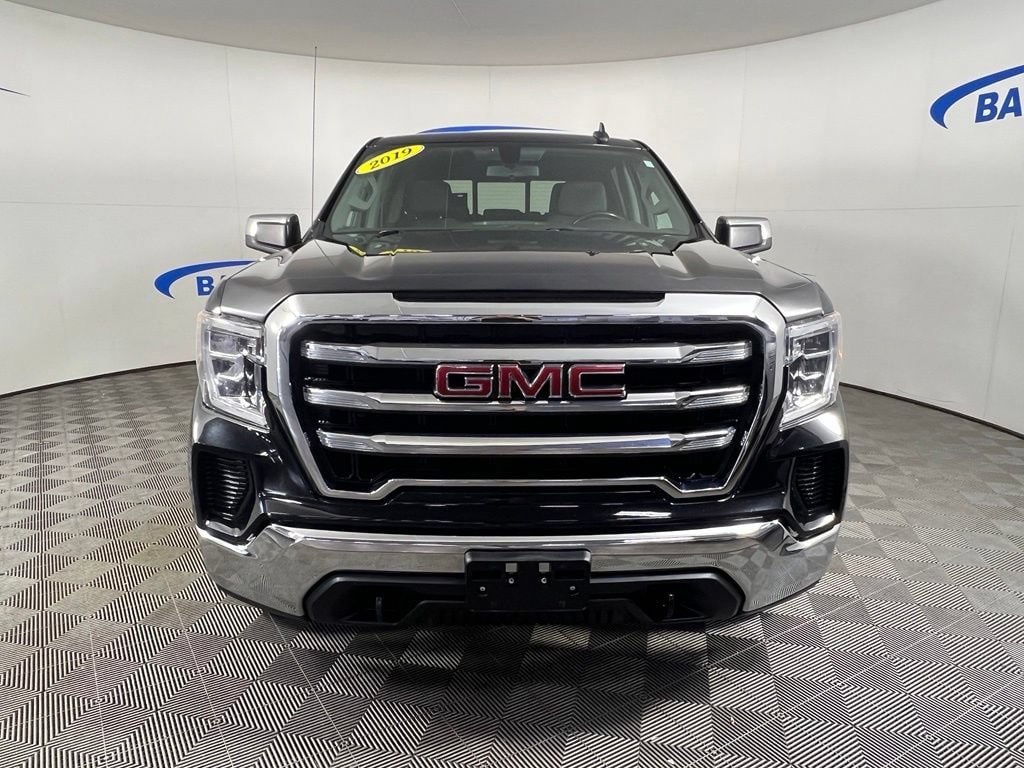 Used 2019 Onyx Black GMC SLE image 9