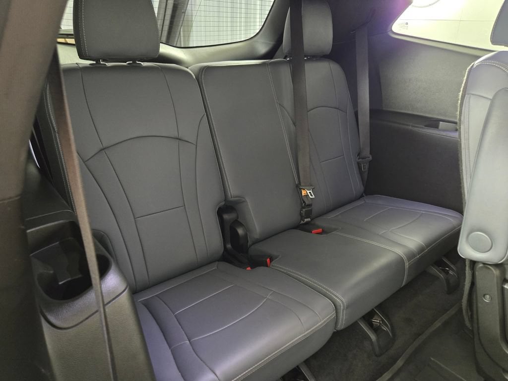 Used 2023 Ebony Twilight Buick Essence image 13