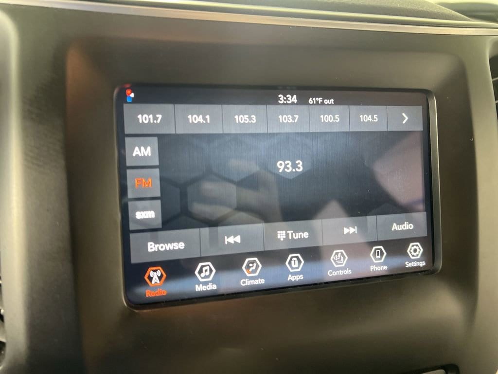 Used 2019 Billet Silver Jeep Latitude Plus 4x4 image 14