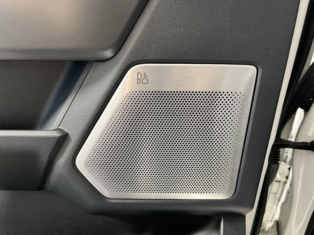 Used 2021 Star White Metallic Tri-Coat Ford  image 24