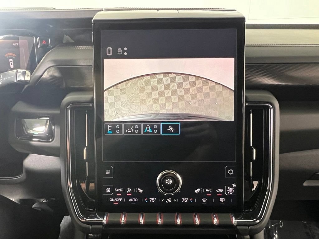 Used 2025 Titanium Rush GMC AT4 image 34