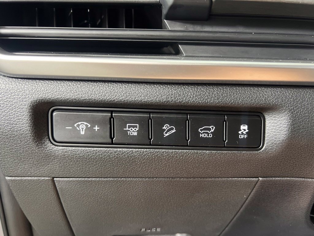 Used 2023 Wolf Gray Kia EX X-Line image 27