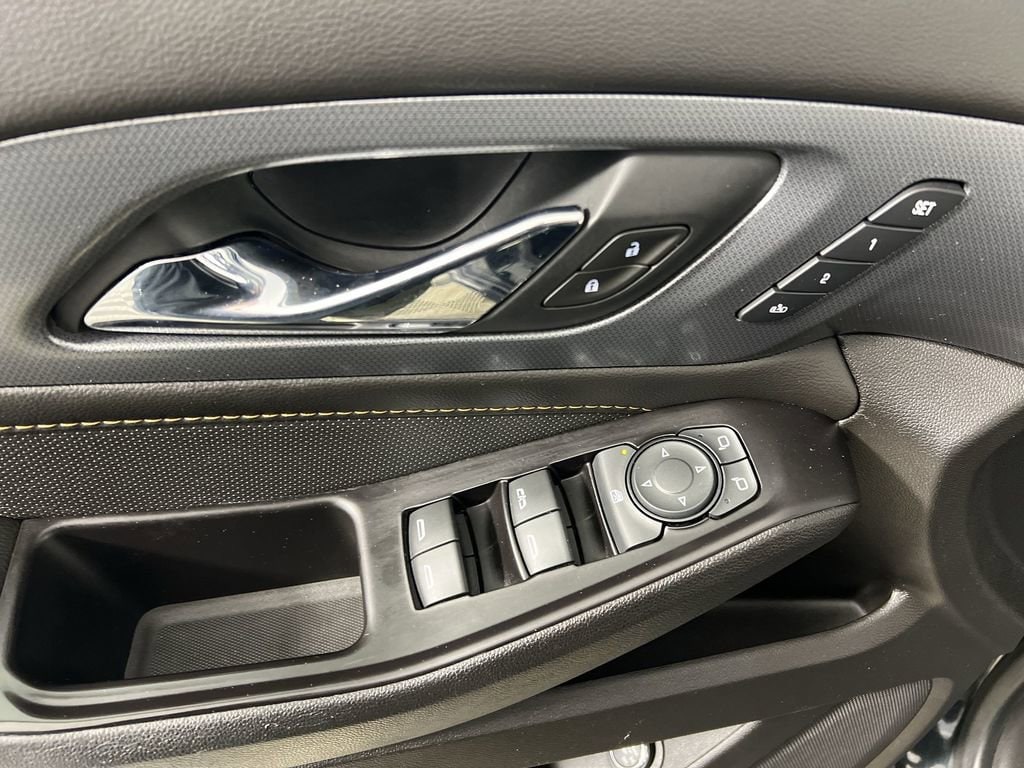 Used 2020 Graphite Chevrolet Premier image 25