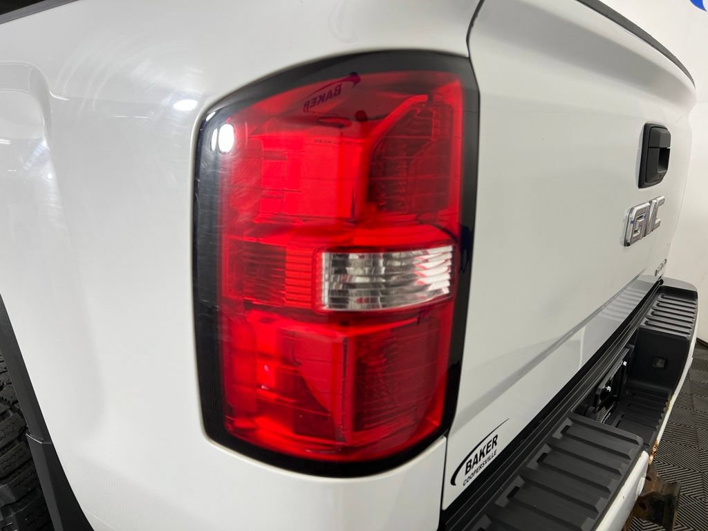 Used 2015 Summit White GMC Denali image 34