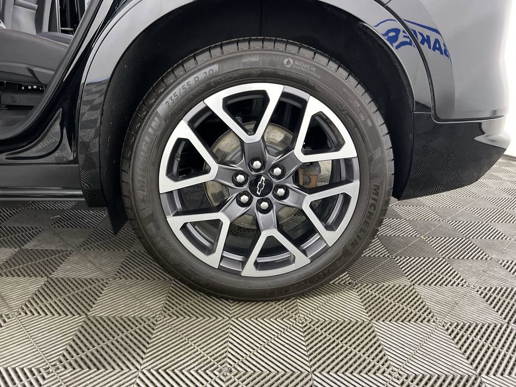 Used 2025 Black Chevrolet RS image 34