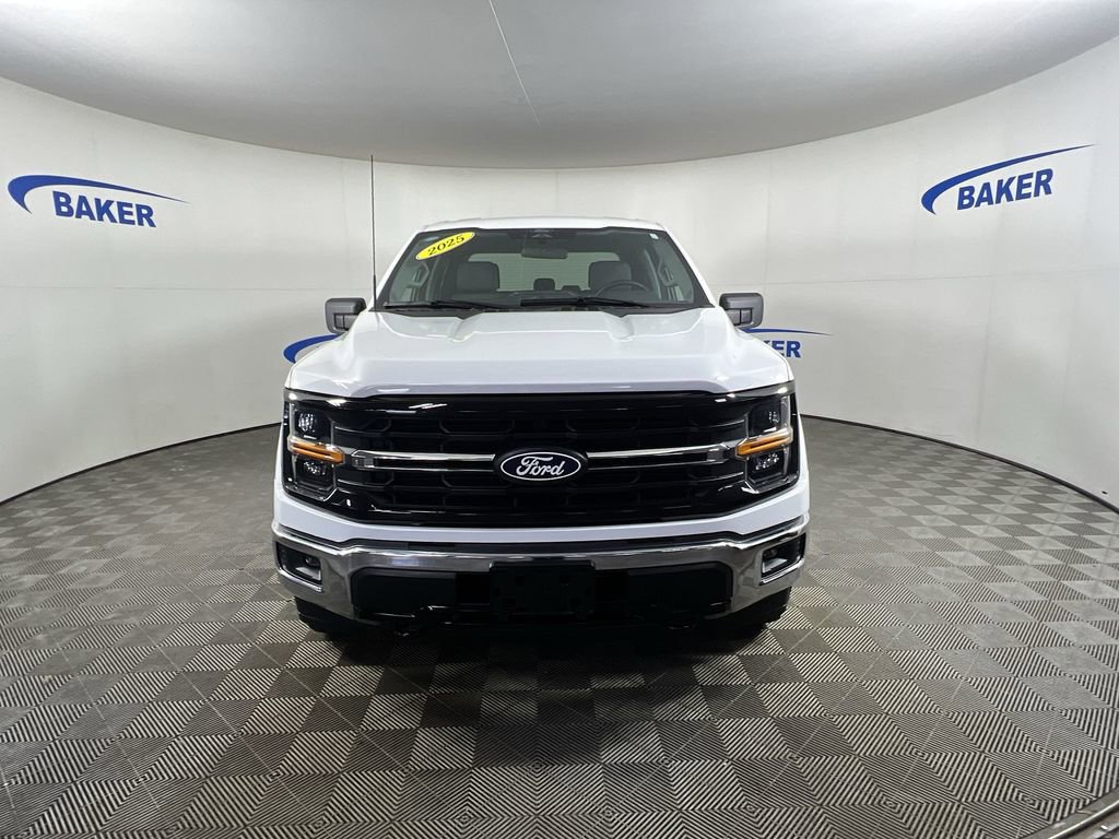 Used 2025 Oxford White Ford XLT image 3